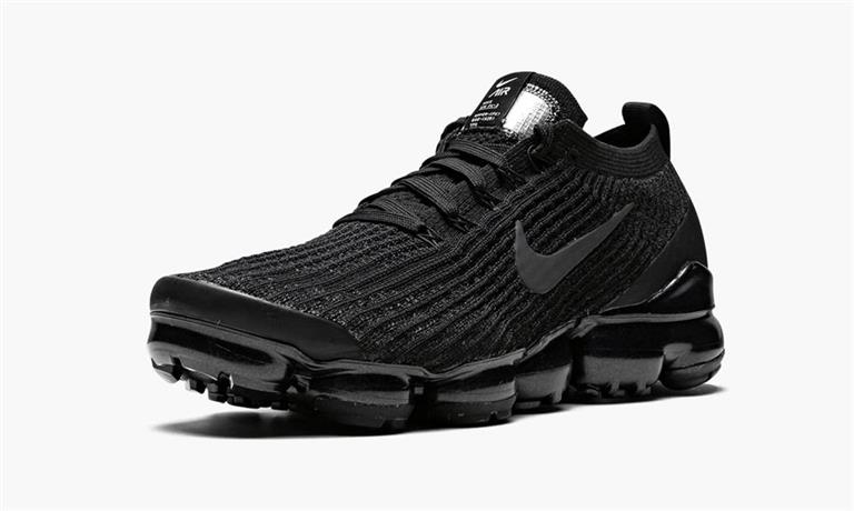 Triple black deals vapormax flyknit